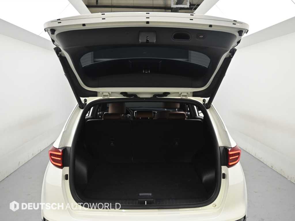 Kia Sportage — photo 17