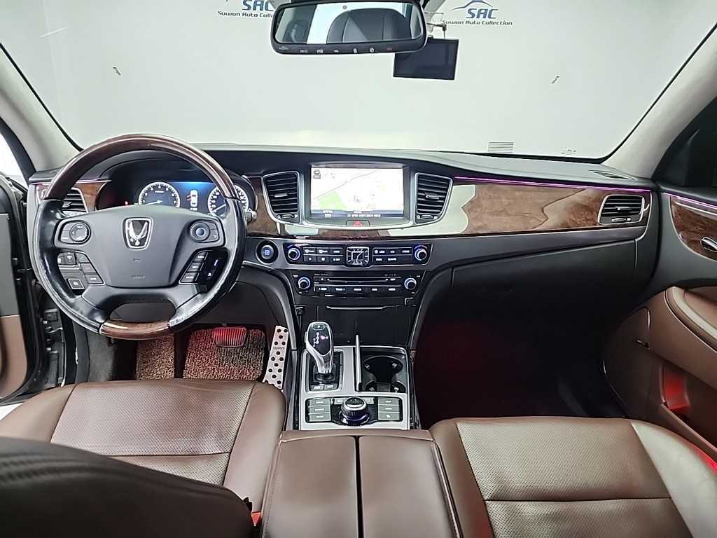 Hyundai Equus — photo 07