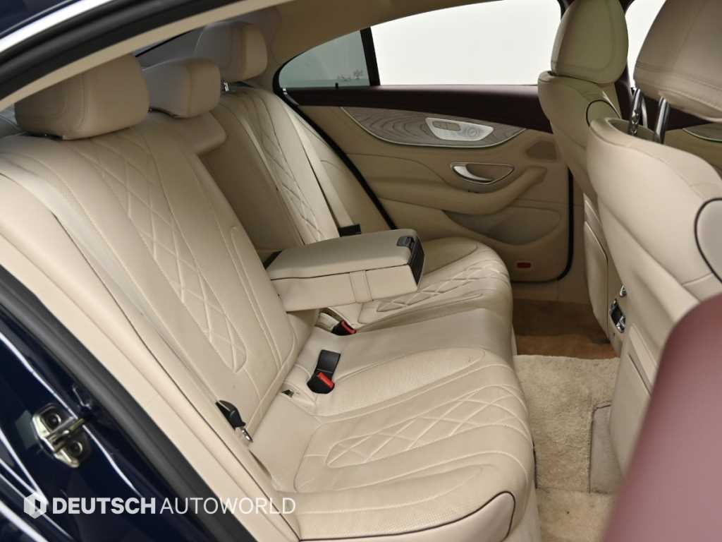 Mercedes-Benz CLS-Class — photo 12