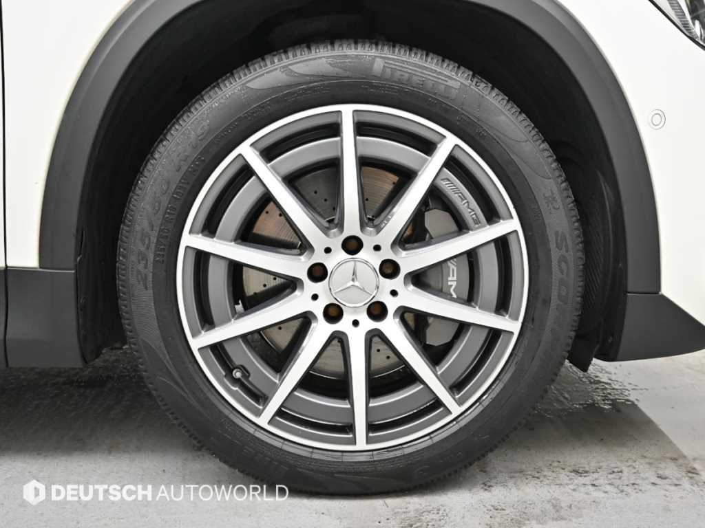 Mercedes-Benz GLA-Class — photo 05
