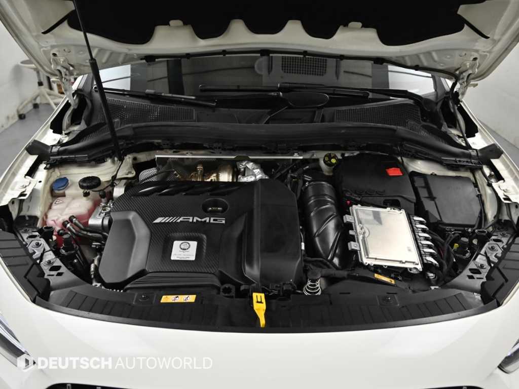Mercedes-Benz GLA-Class — photo 06