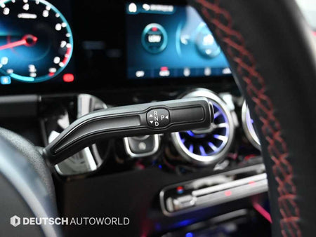 Mercedes-Benz GLA-Class — photo 09