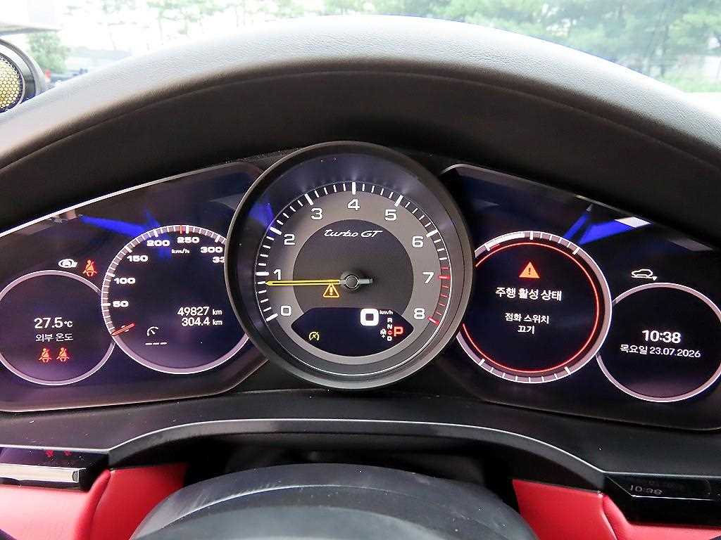Porsche Cayenne — photo 09