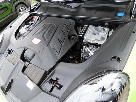 Porsche Cayenne — photo 19