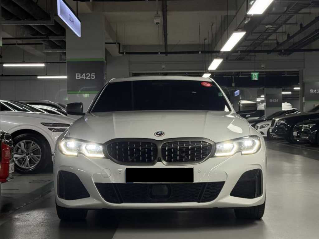 BMW 3-Series — photo 02