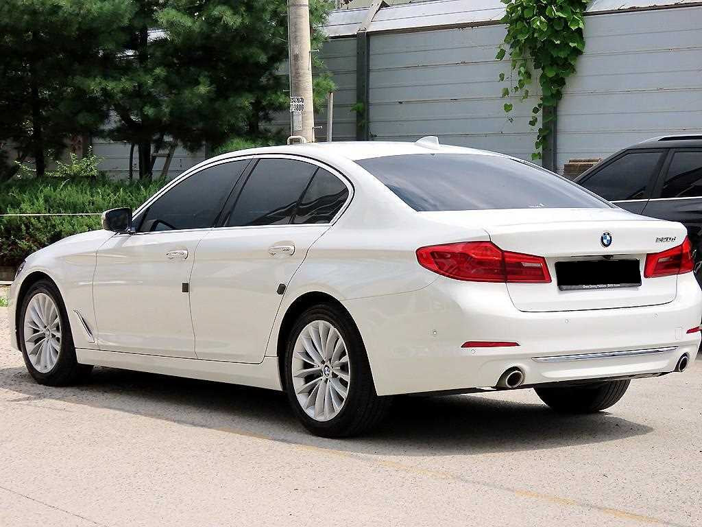 BMW 5-Series — photo 03