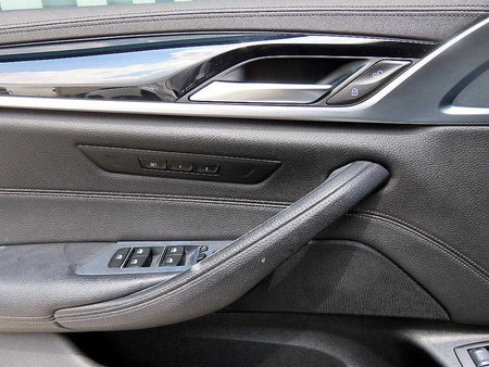 BMW 5-Series — photo 12