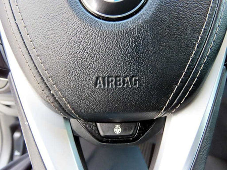 BMW 5-Series — photo 13