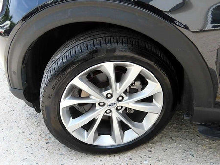 Ford Explorer — photo 20