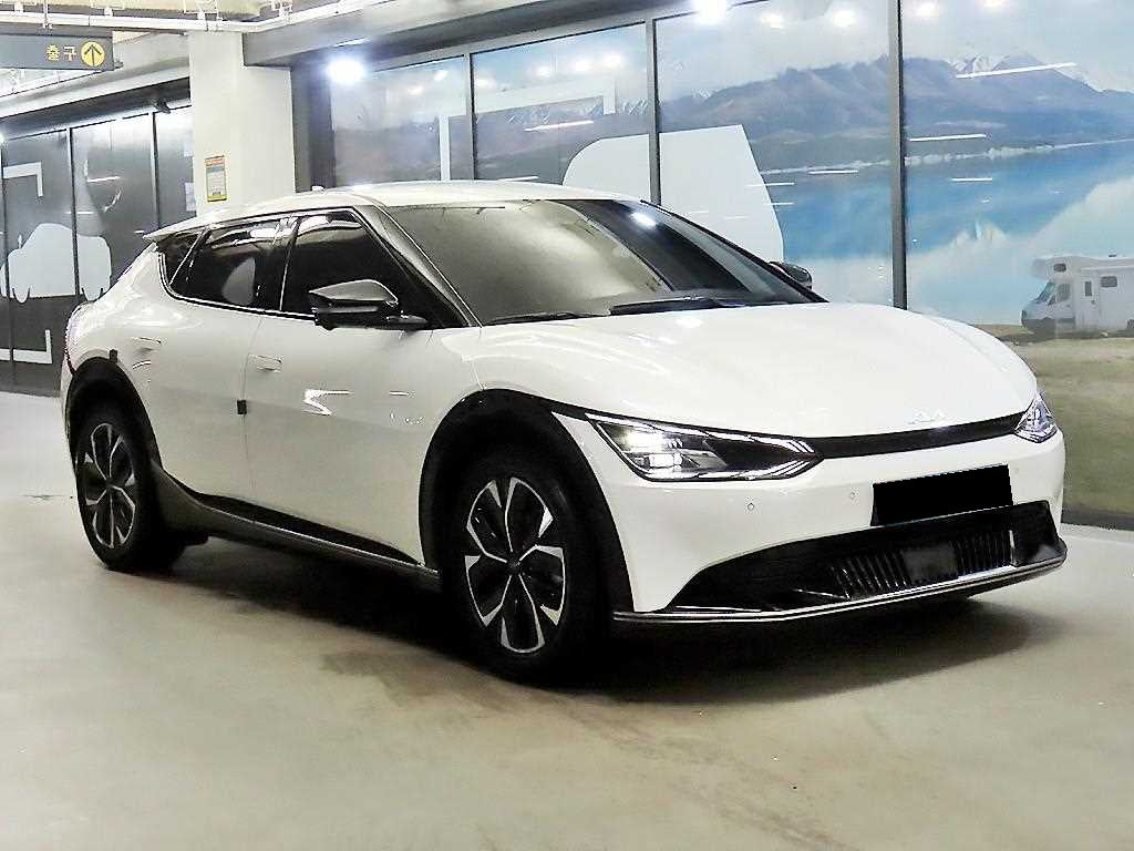 Kia EV6 — photo 01