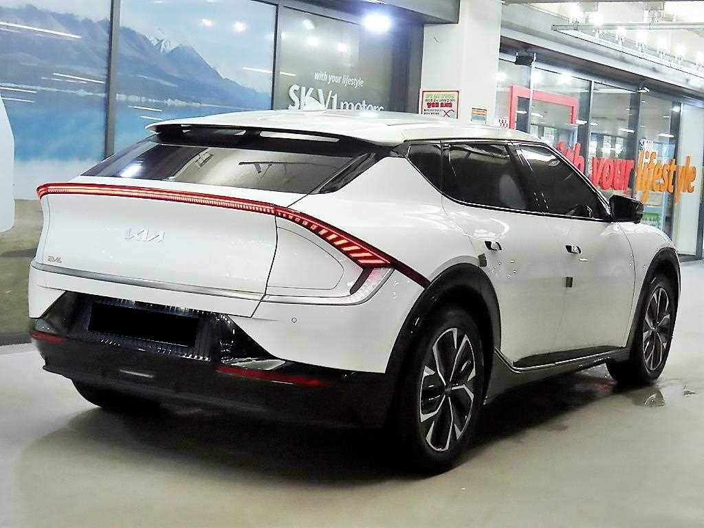 Kia EV6 — photo 04