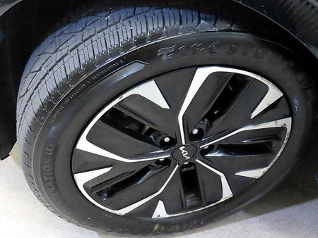 Kia EV6 — photo 20