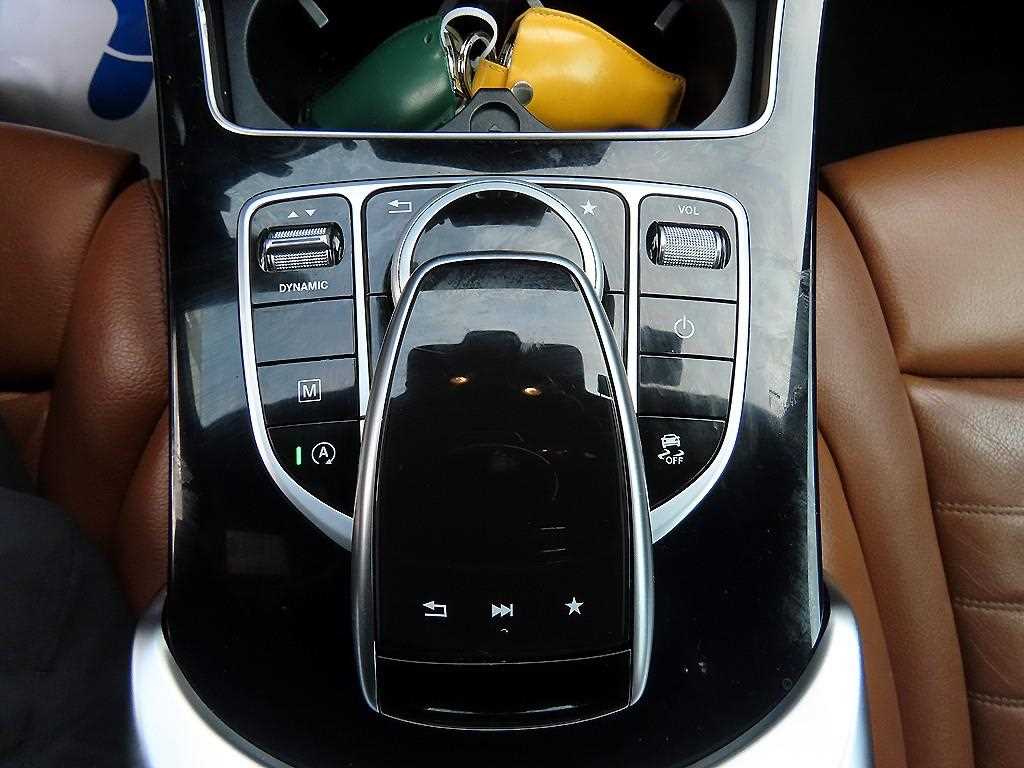 Mercedes-Benz GLC-Class — photo 13