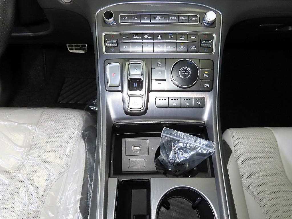 Hyundai Santafe — photo 12