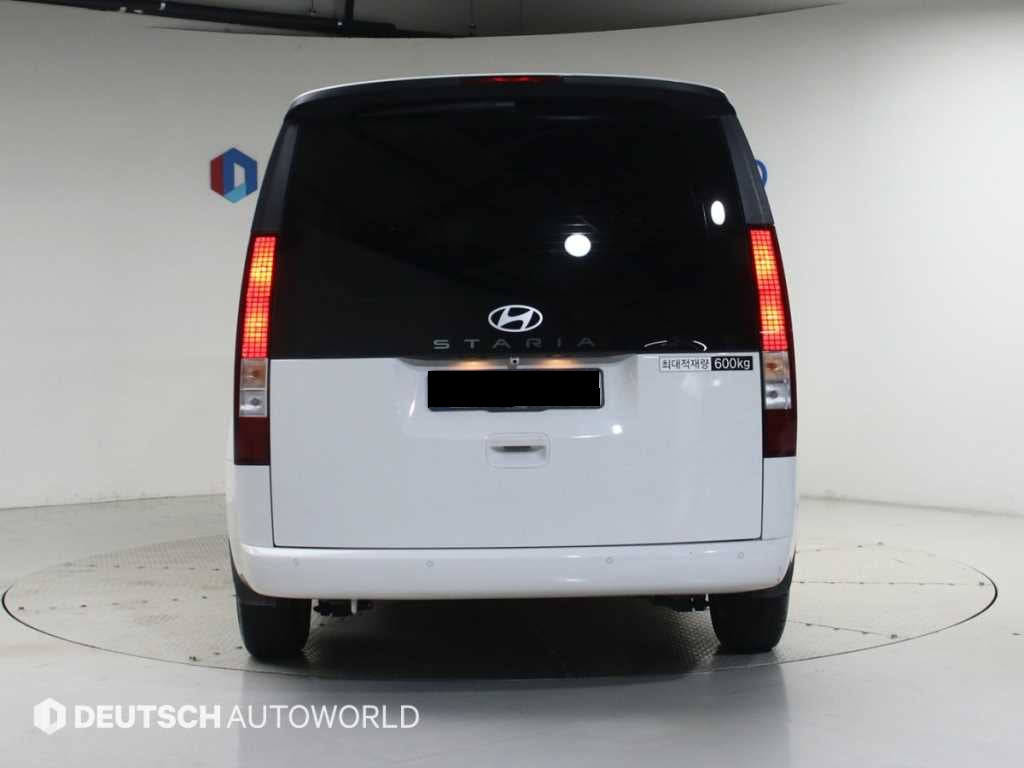 Hyundai Staria — photo 04