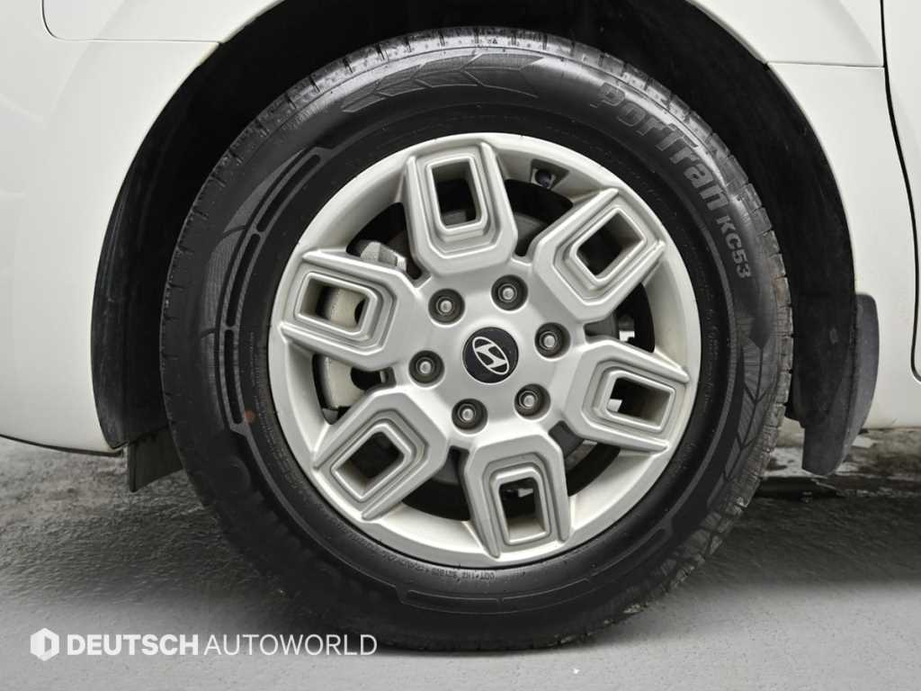 Hyundai Staria — photo 05