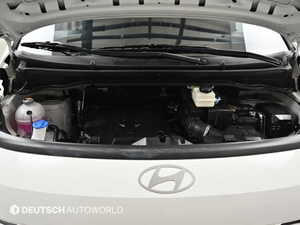Hyundai Staria — photo 06