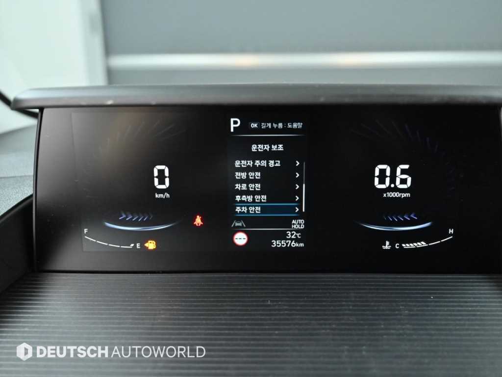Hyundai Staria — photo 08