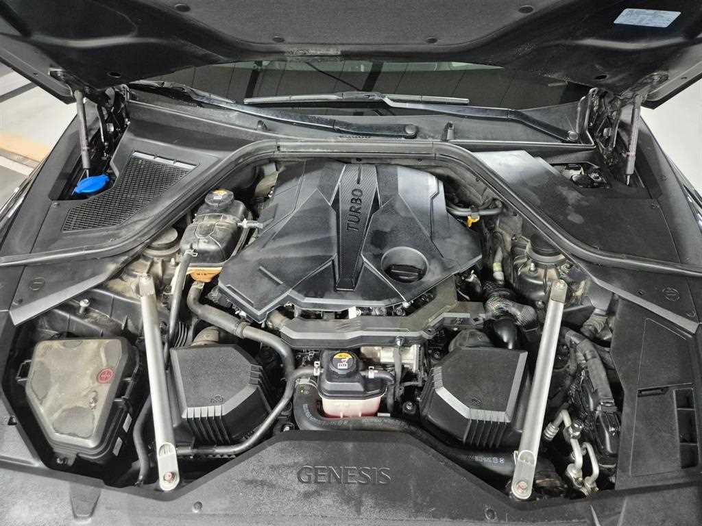 Genesis G80 — photo 08