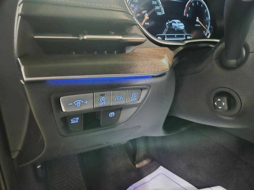 Genesis G80 — photo 15