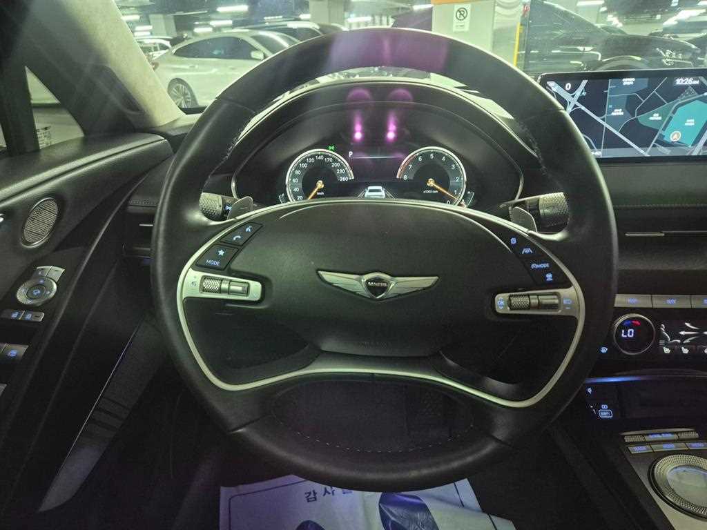 Genesis G80 — photo 16