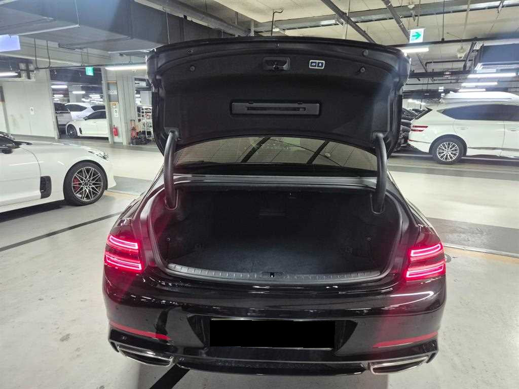 Genesis G80 — photo 20
