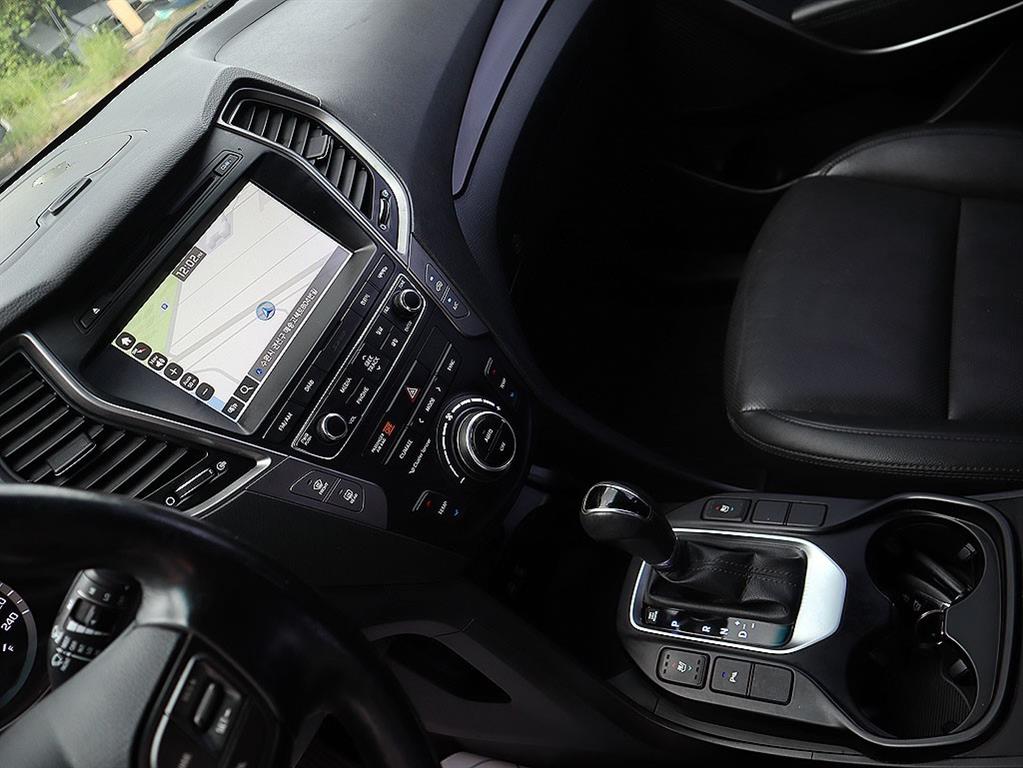 Hyundai Santafe — photo 10