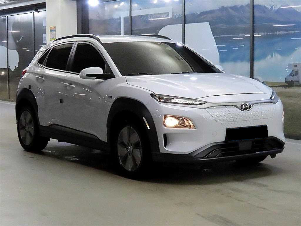 Hyundai Kona — photo 01