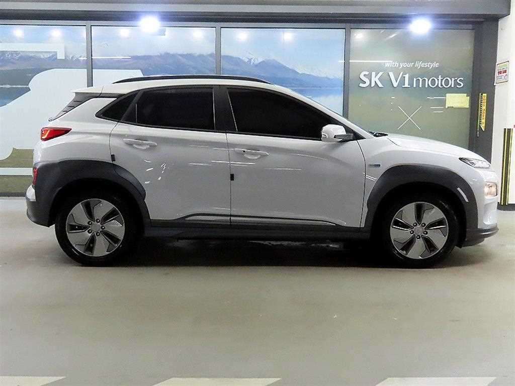 Hyundai Kona — photo 03