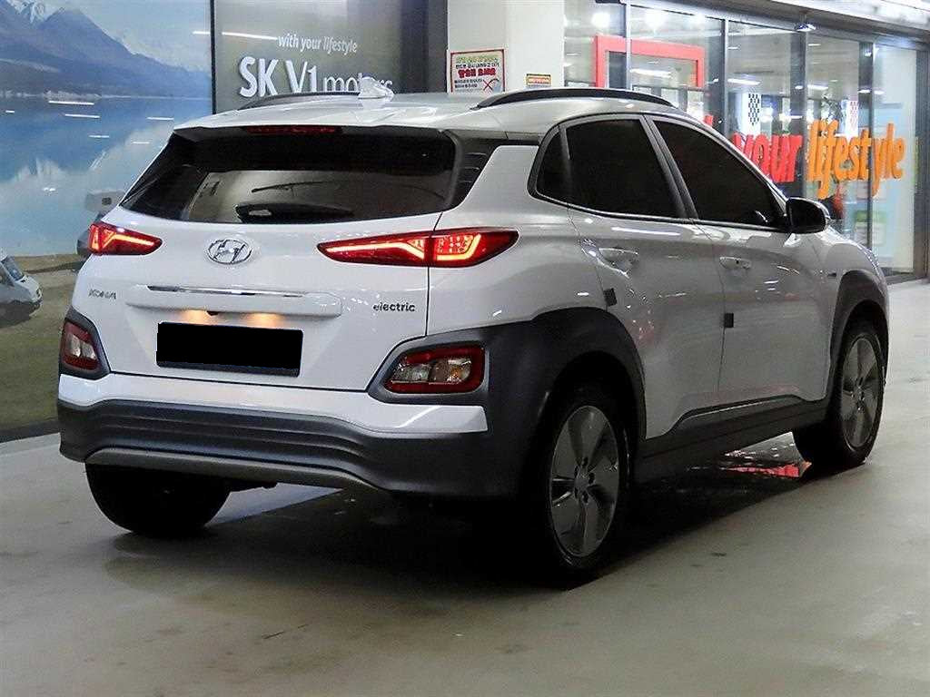 Hyundai Kona — photo 04