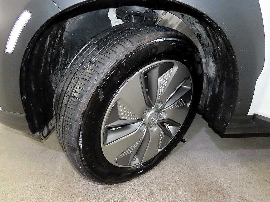 Hyundai Kona — photo 19