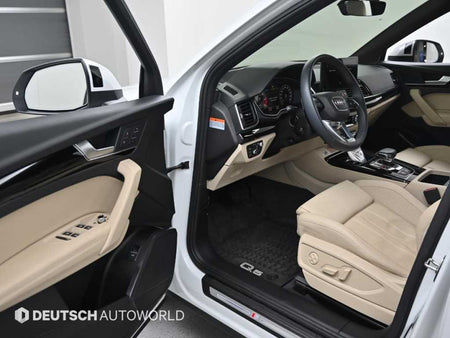Audi Q5 — photo 11