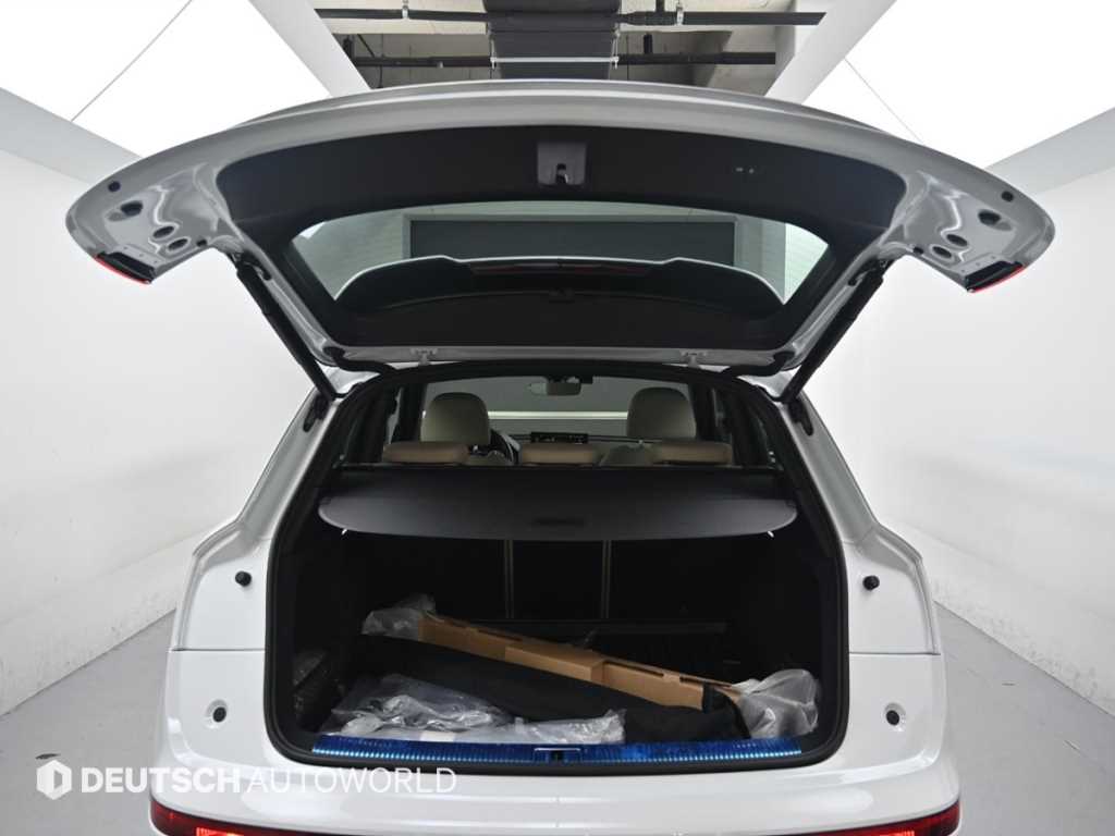 Audi Q5 — photo 19
