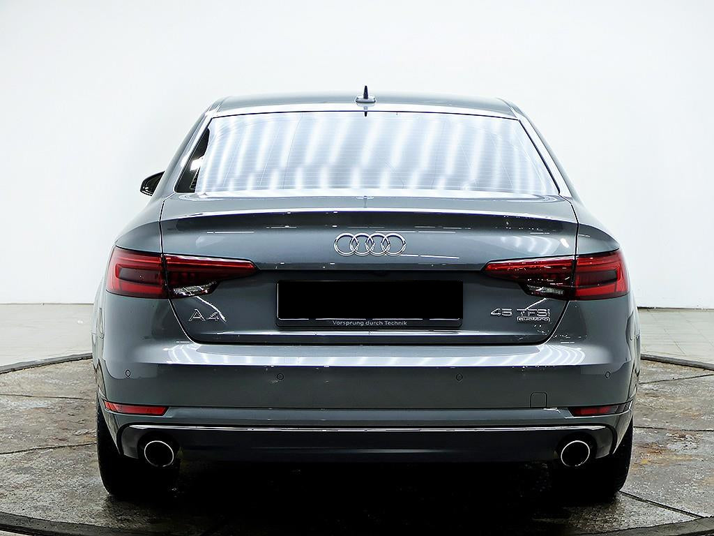 Audi A4 — photo 03