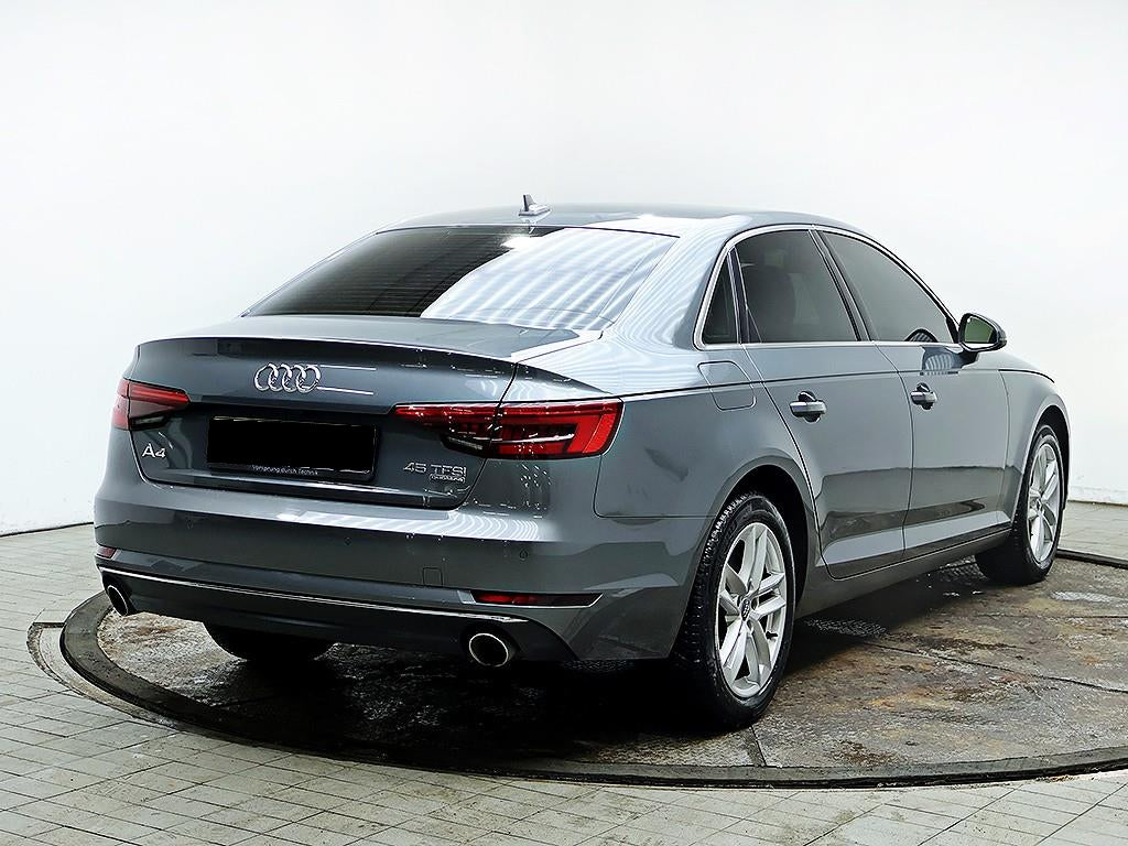 Audi A4 — photo 04