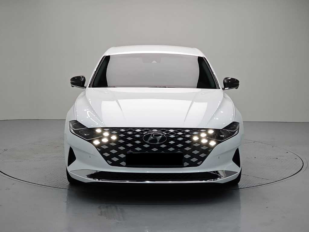 Hyundai Grandeur — photo 02