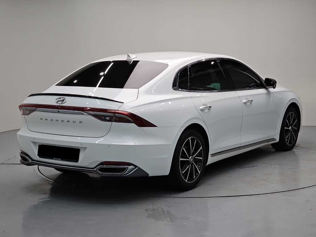 Hyundai Grandeur — photo 04