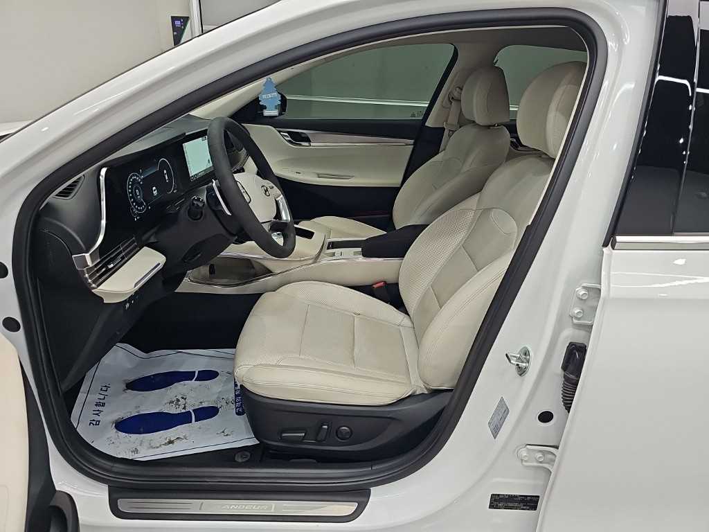 Hyundai Grandeur — photo 11