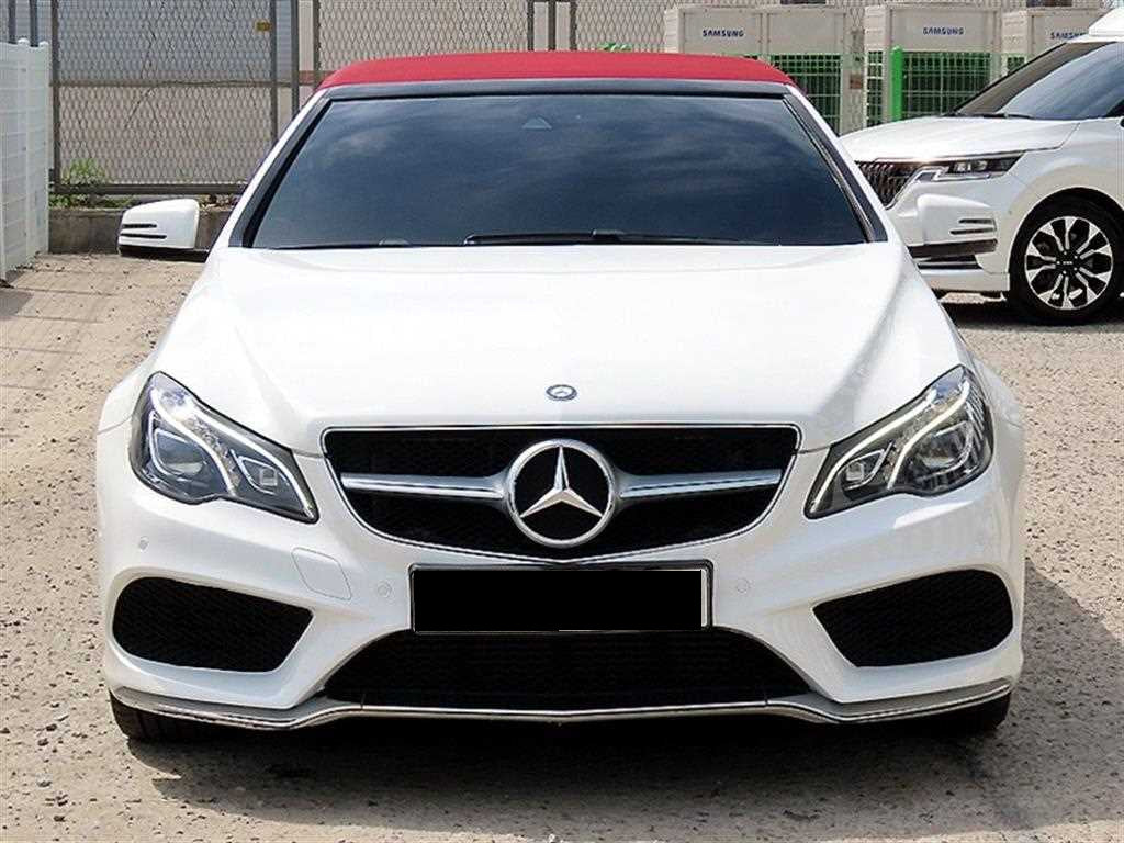 Mercedes-Benz E-Class — photo 01