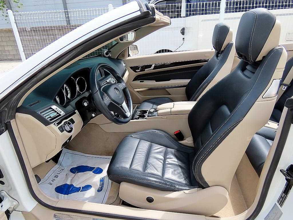 Mercedes-Benz E-Class — photo 09