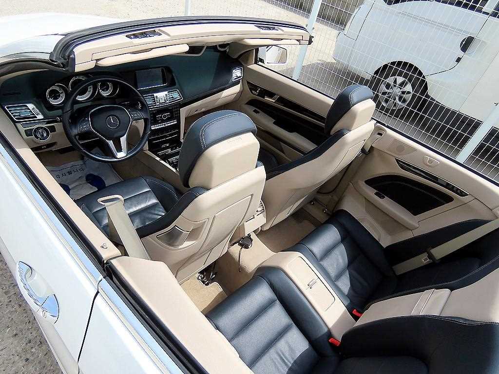 Mercedes-Benz E-Class — photo 10