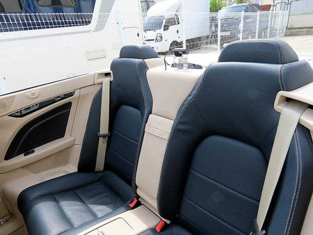 Mercedes-Benz E-Class — photo 11