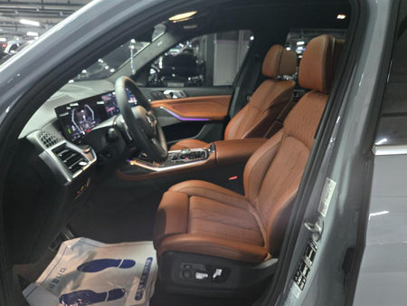 BMW X7 — photo 05