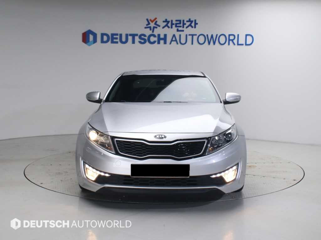 Kia K5 — photo 03