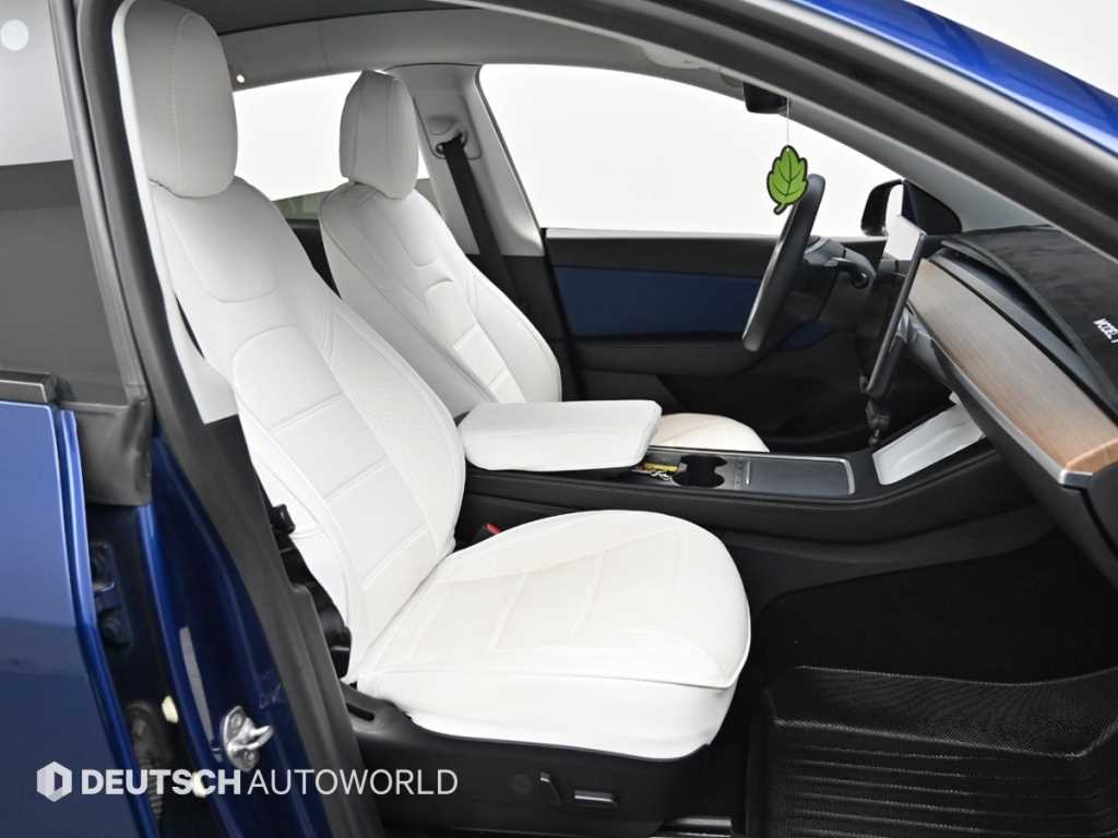 Tesla Model Y — photo 10