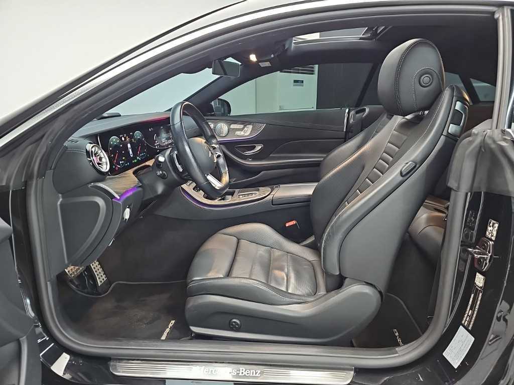Mercedes-Benz E-Class — photo 11