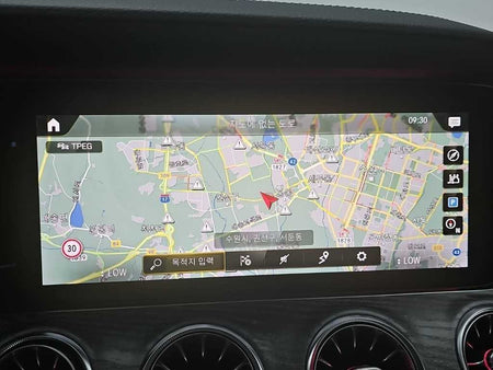 Mercedes-Benz E-Class — photo 14