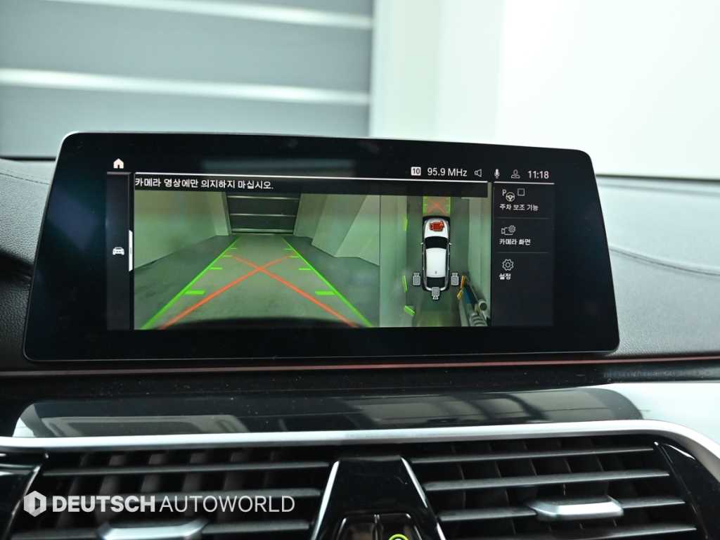 BMW Gran Turismo — photo 15