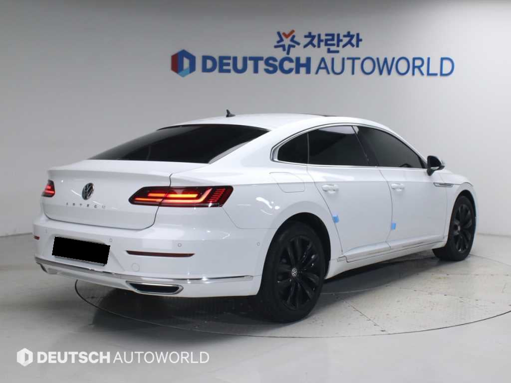 Volkswagen Arteon — photo 02