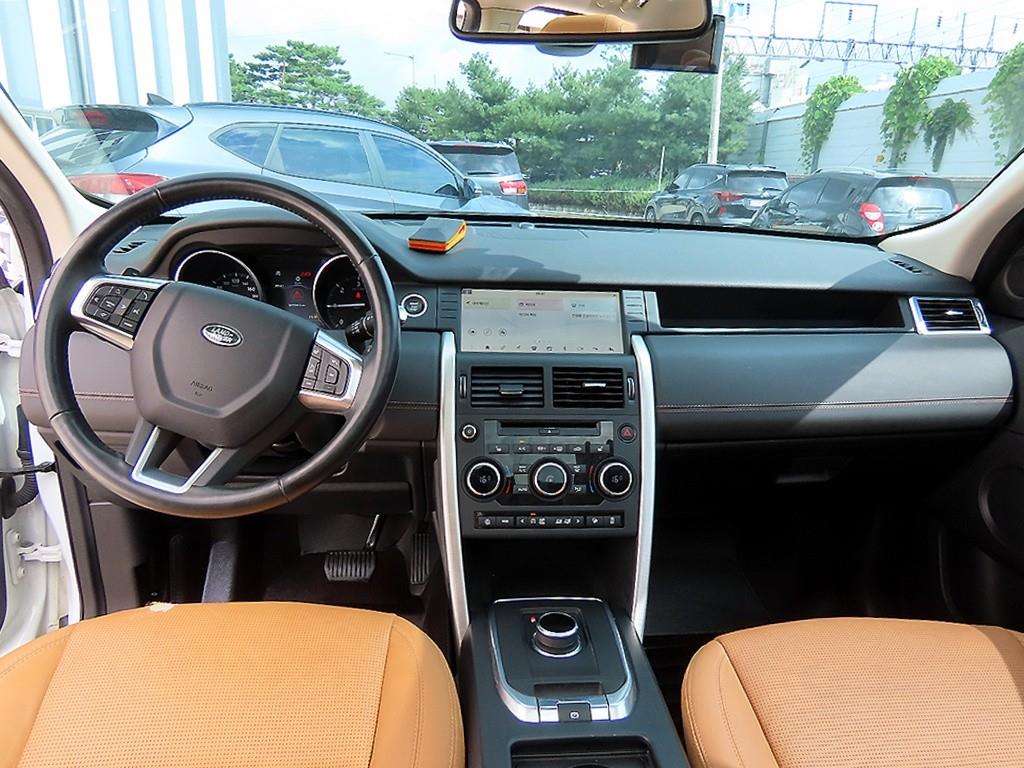 Land Rover Discovery Sport — photo 07